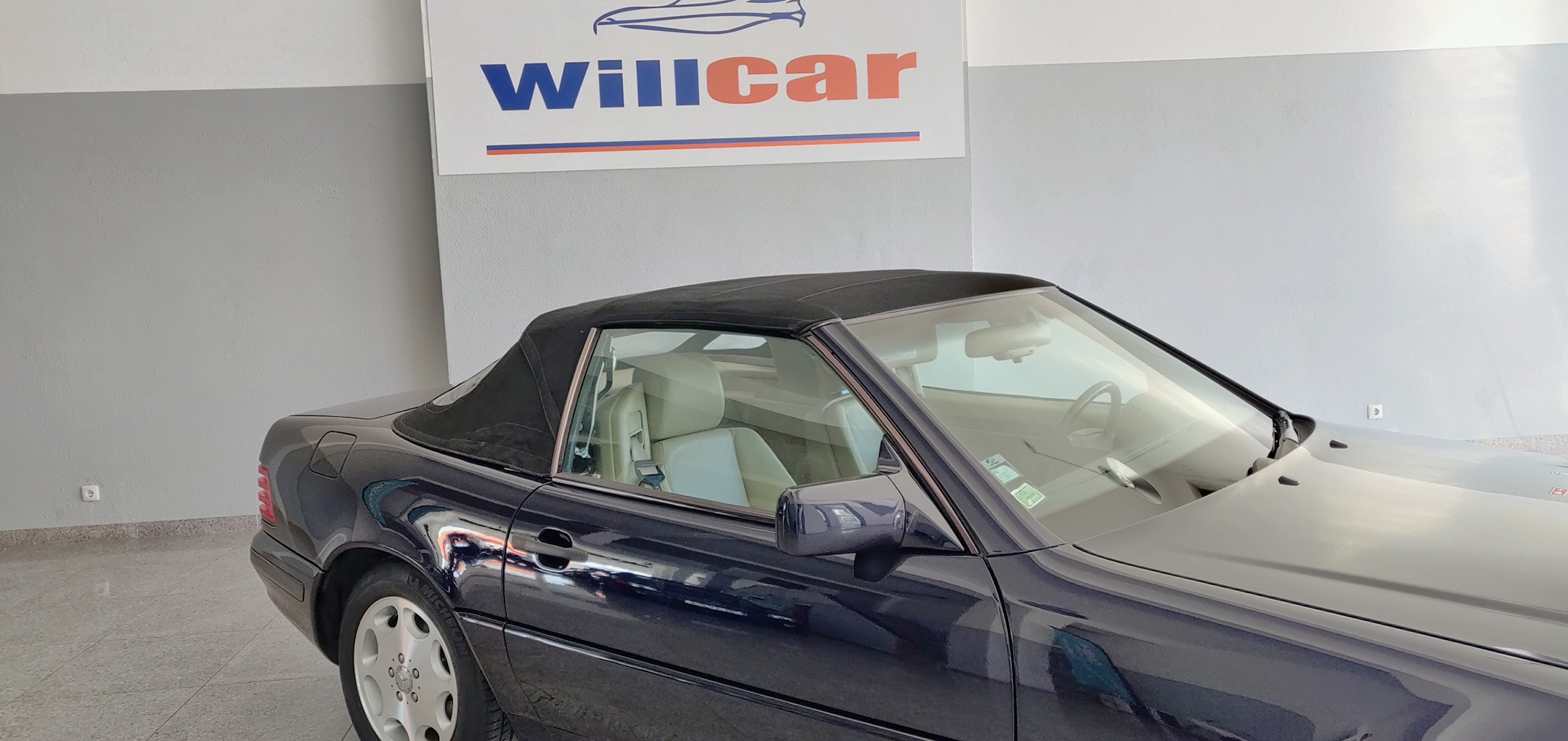 Mercedes-Benz SL 320  | Imagem 16