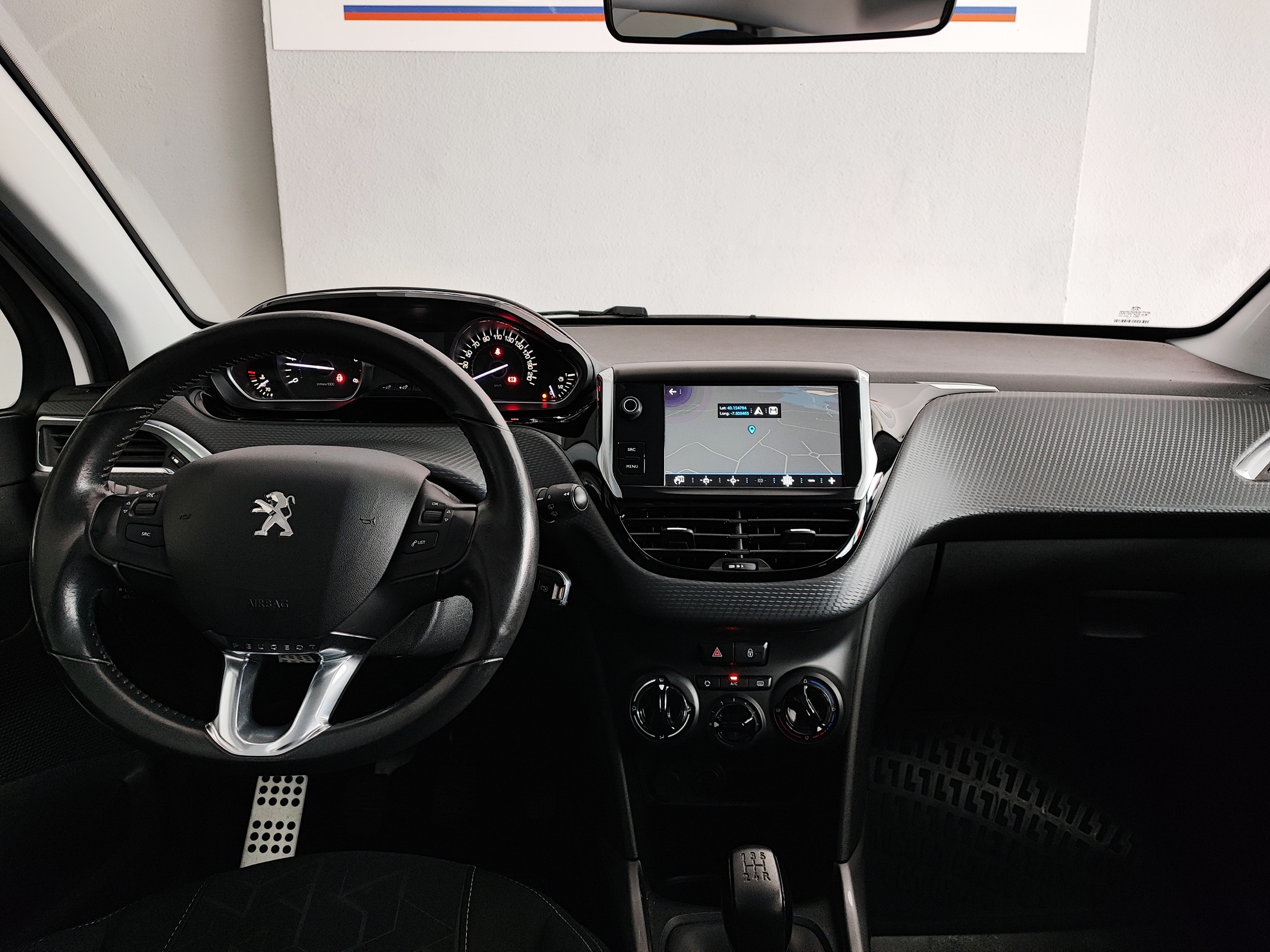 Peugeot 2008 1.6 Allure | Imagem 12