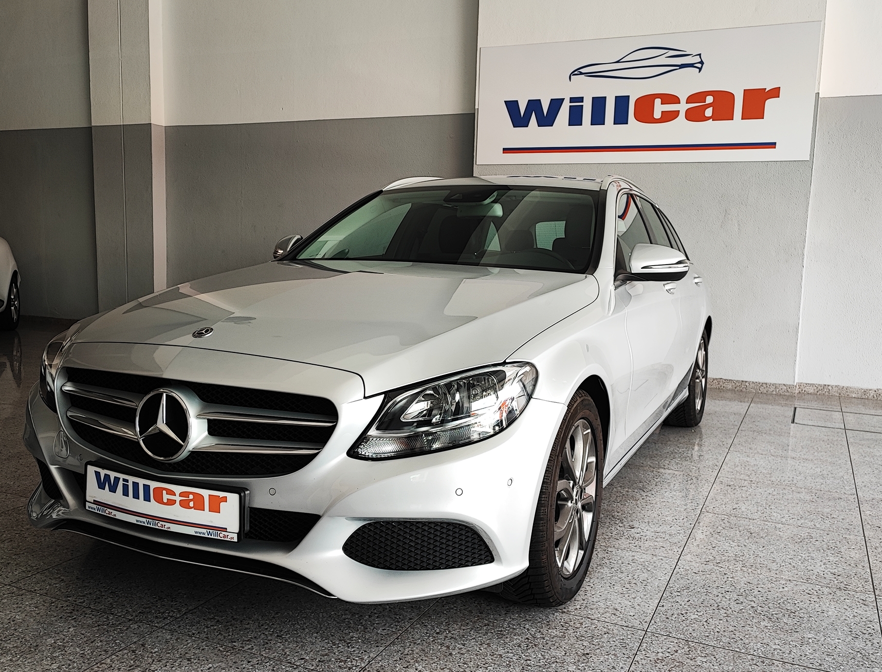 Mercedes-Benz C 220 Station Avantgarde | Imagem 3