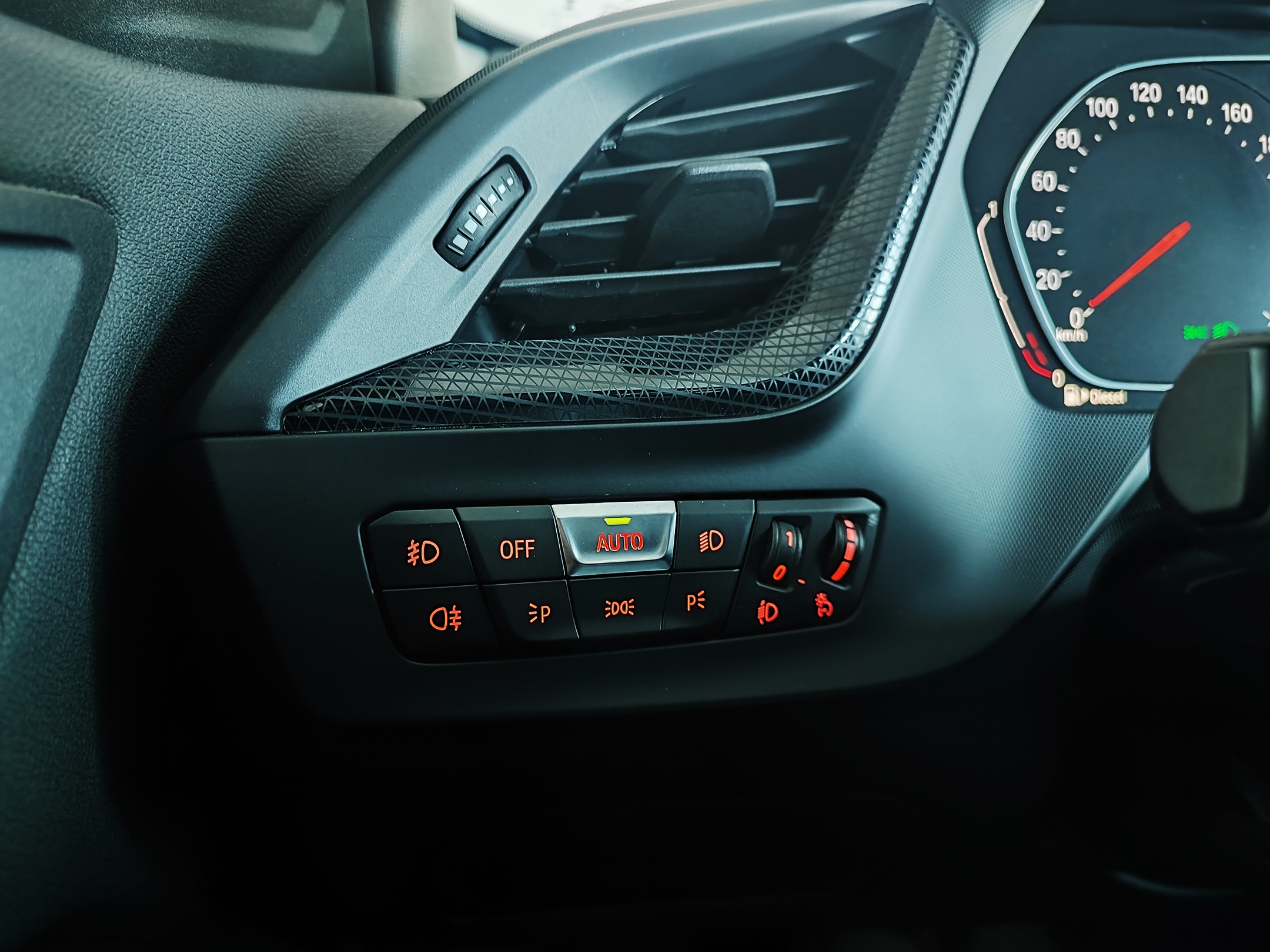 BMW 116 1.5 Advantage | Imagem 21