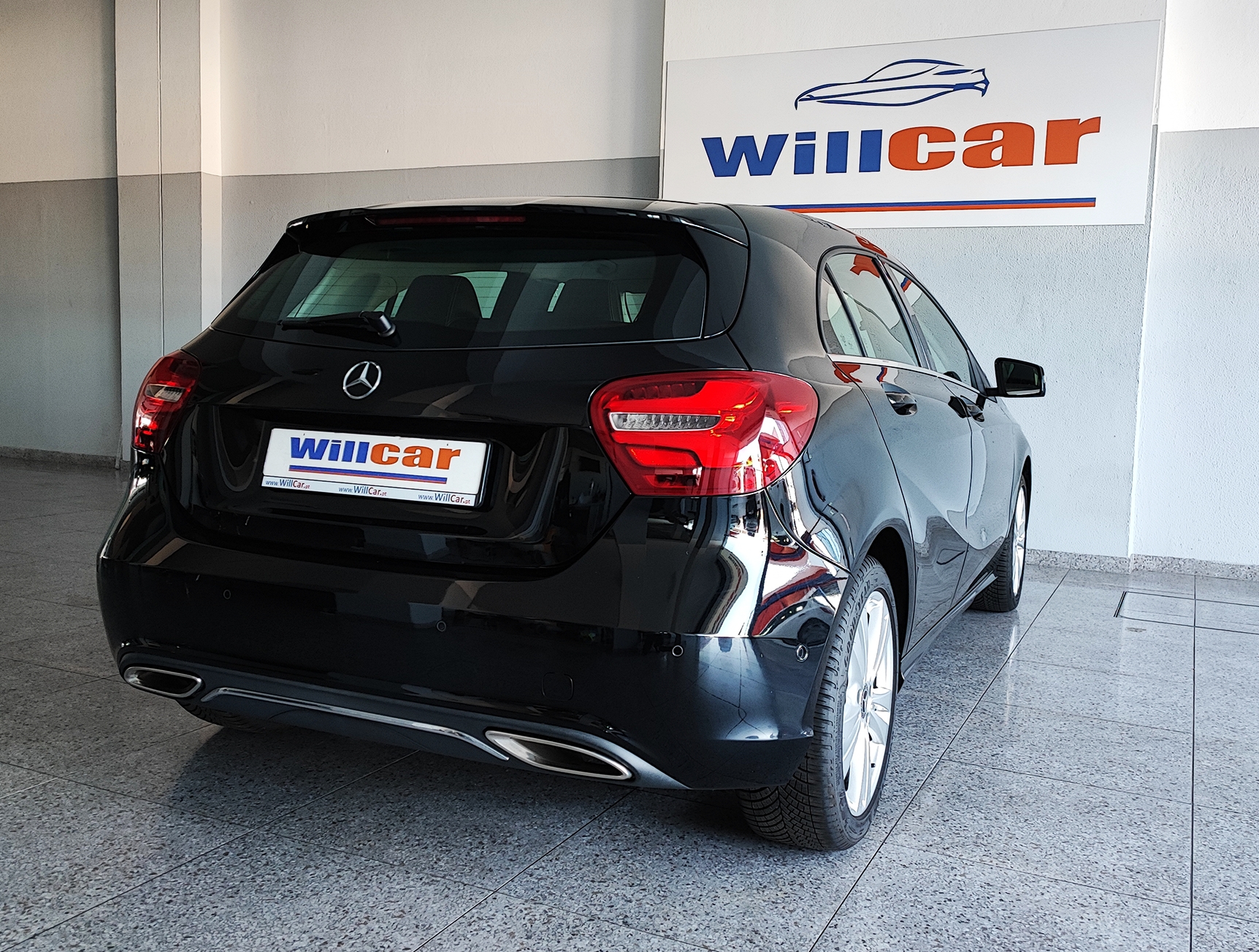 Mercedes-Benz A 180 d Urban | Imagem 5