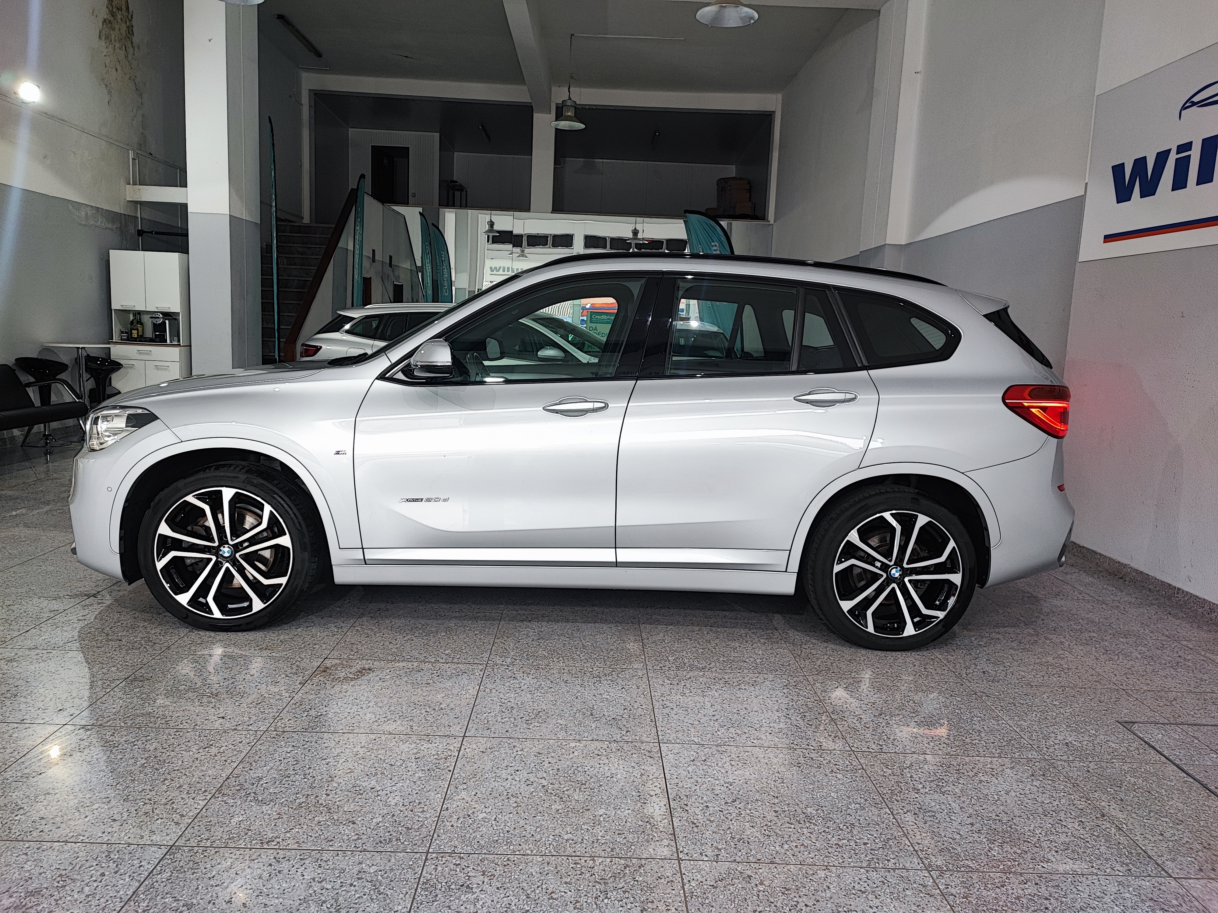 BMW X1 20d Pack M | Imagem 7