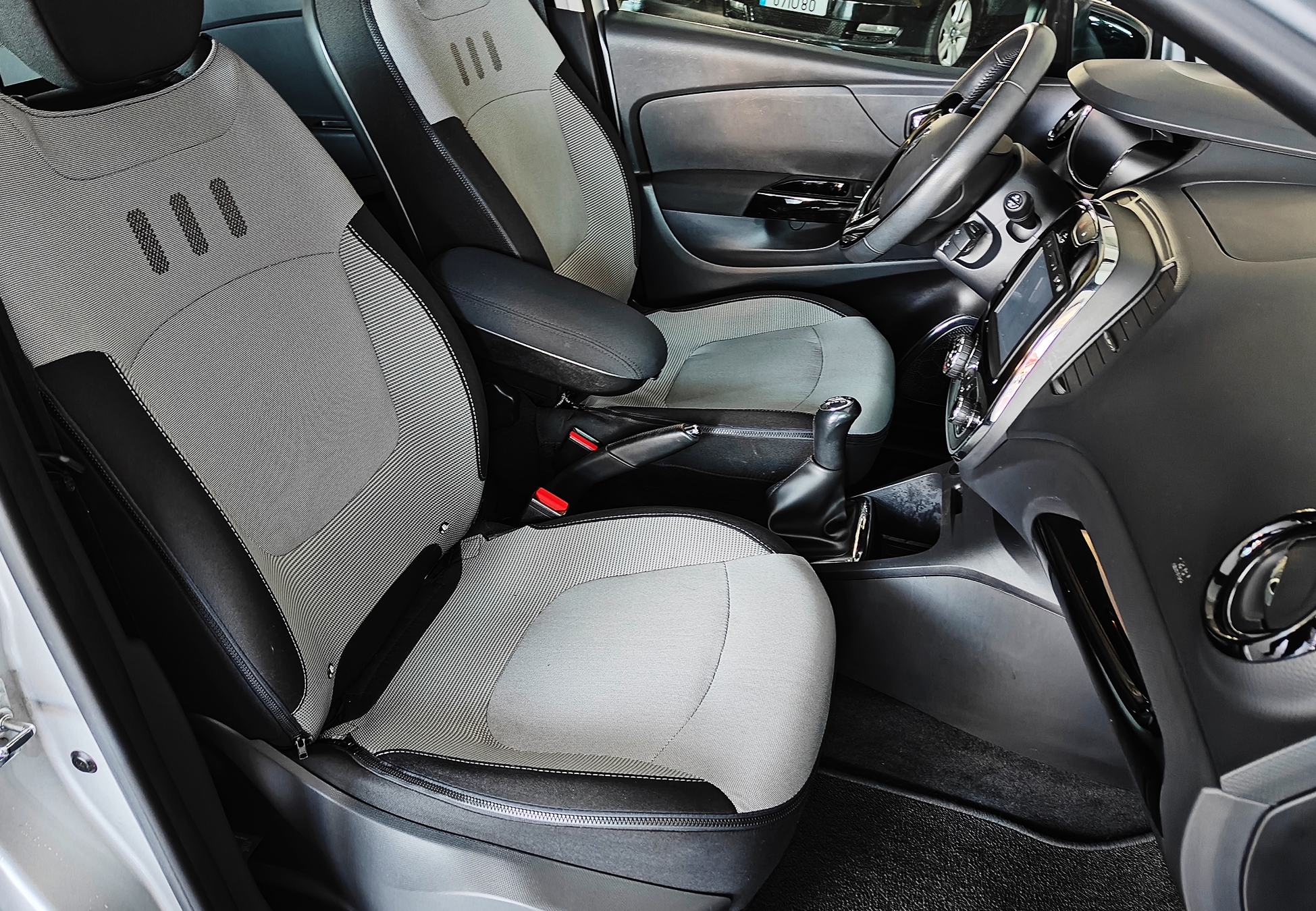 Renault Captur 1.5 Dci Intens | Imagem 11