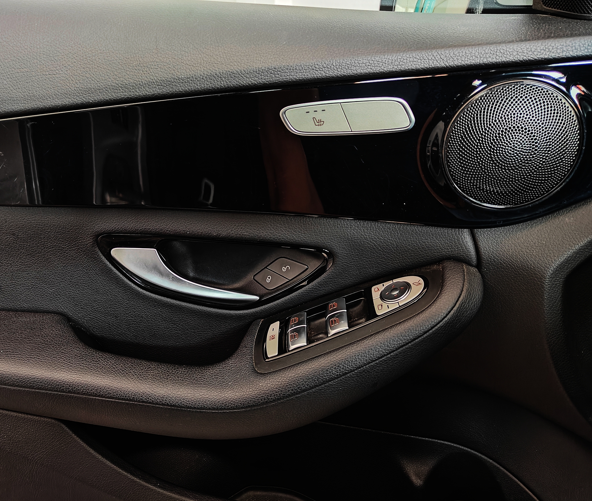 Mercedes-Benz C 220 d Station 9 G-Tronic | Imagem 13