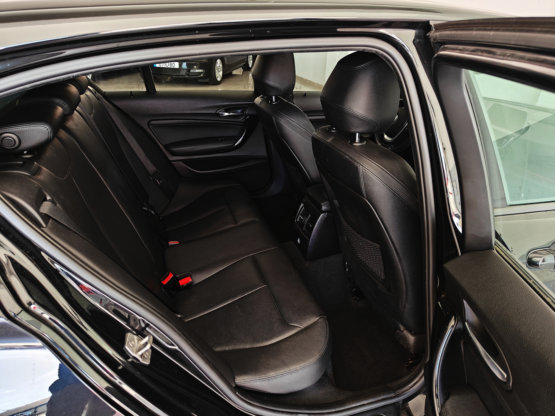 BMW 116 d Sport Line | Imagem 16