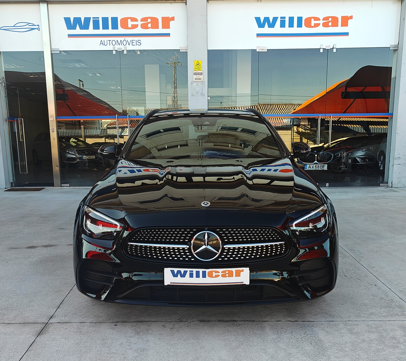 Mercedes-Benz E300 de T AMG | Imagem 2