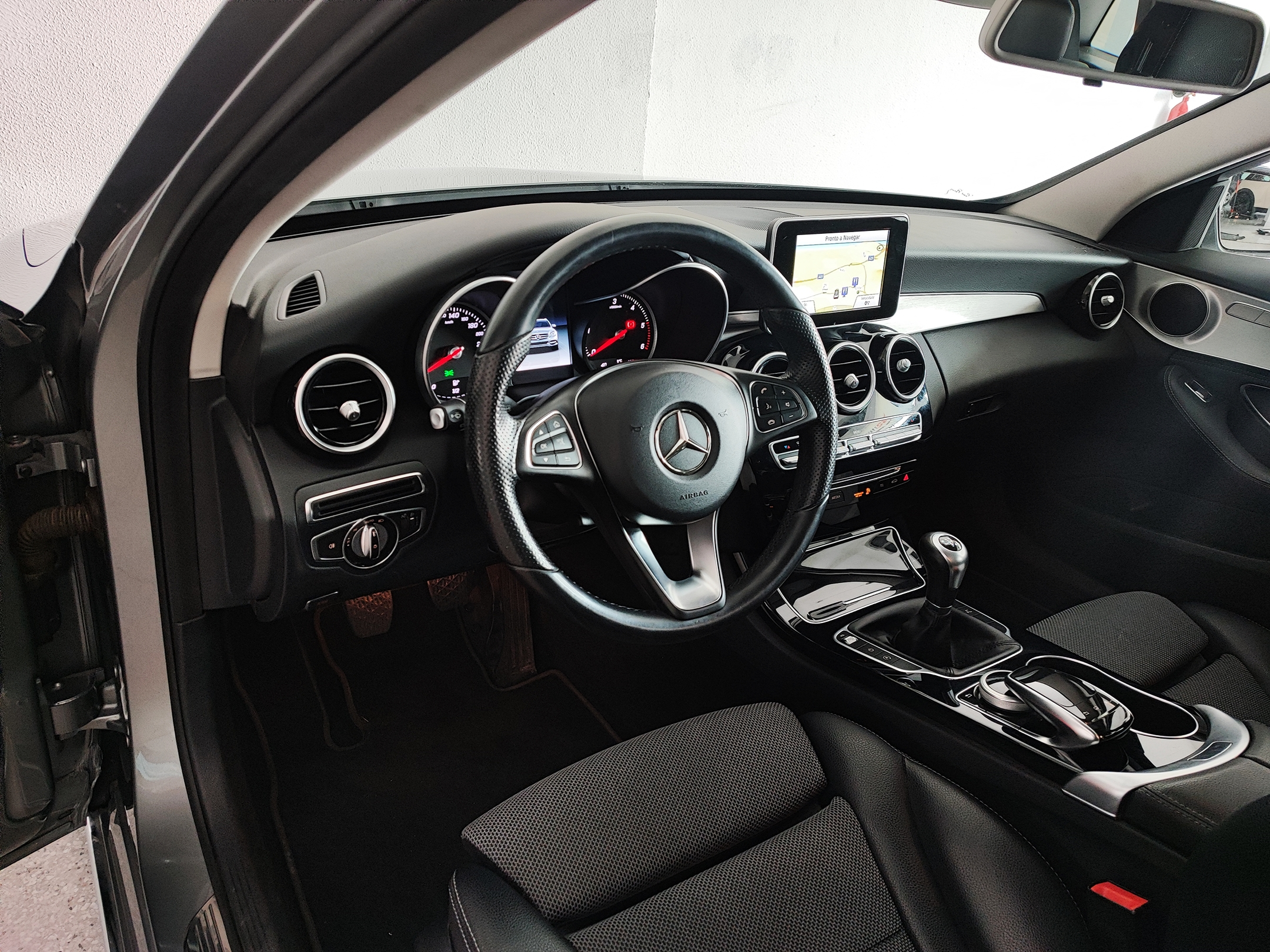 Mercedes-Benz C 220 Station Avantgarde | Imagem 6