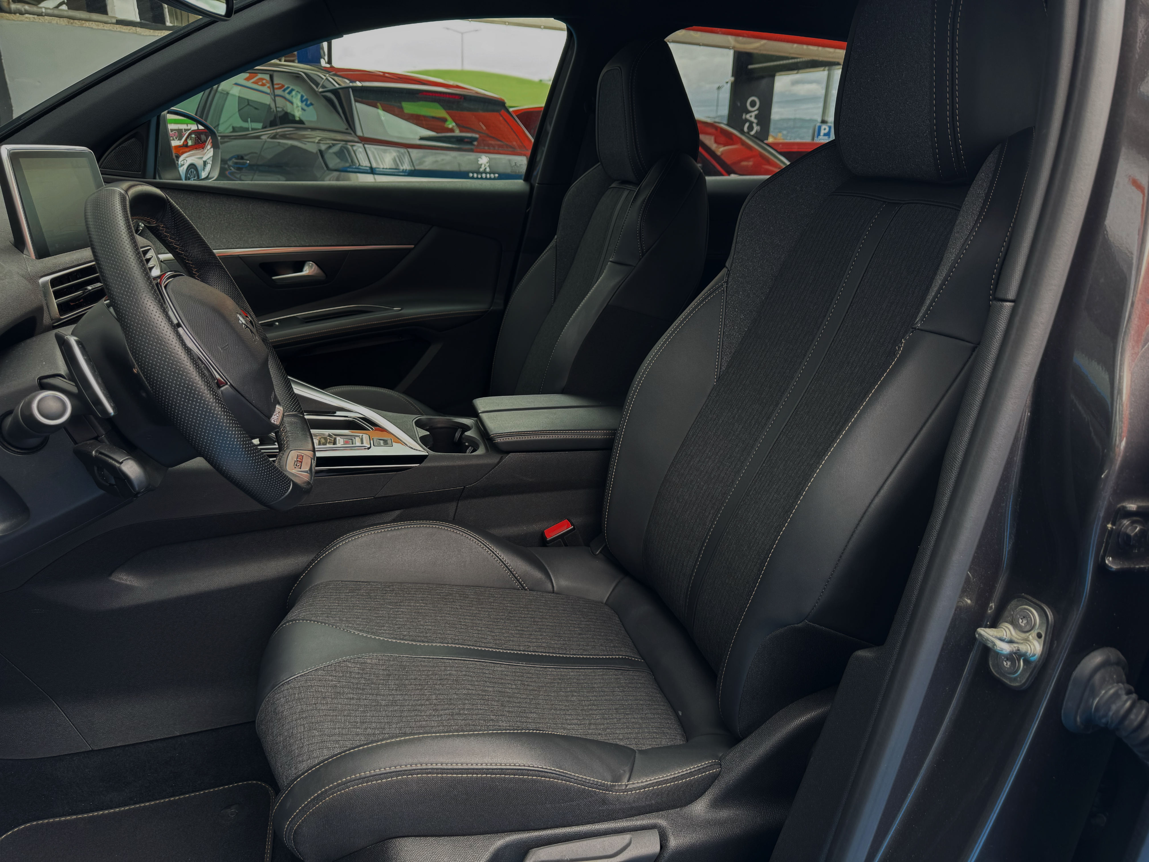 Peugeot 3008 1.5 Gt Line | Imagem 11