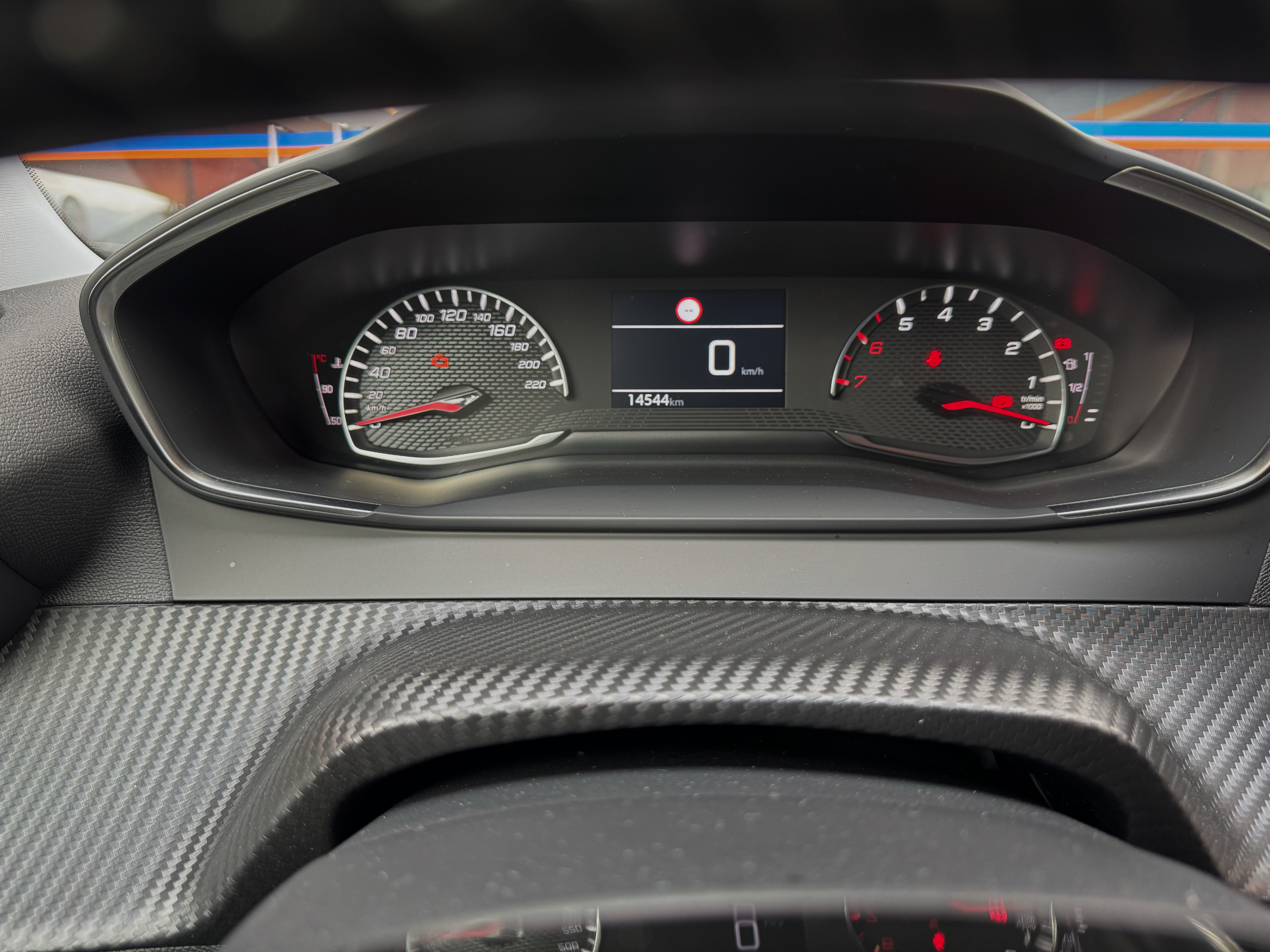 Peugeot 2008 1.2 PureTech Active | Imagem 9