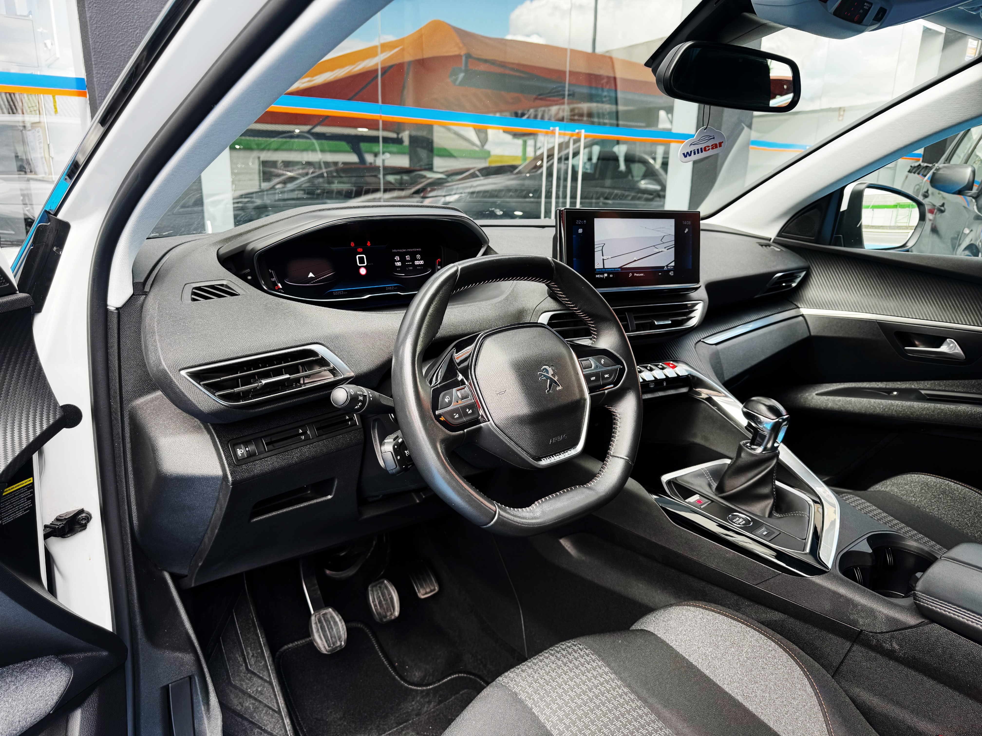 Peugeot 3008 1.5 BlueHdi Active Pack | Imagem 5