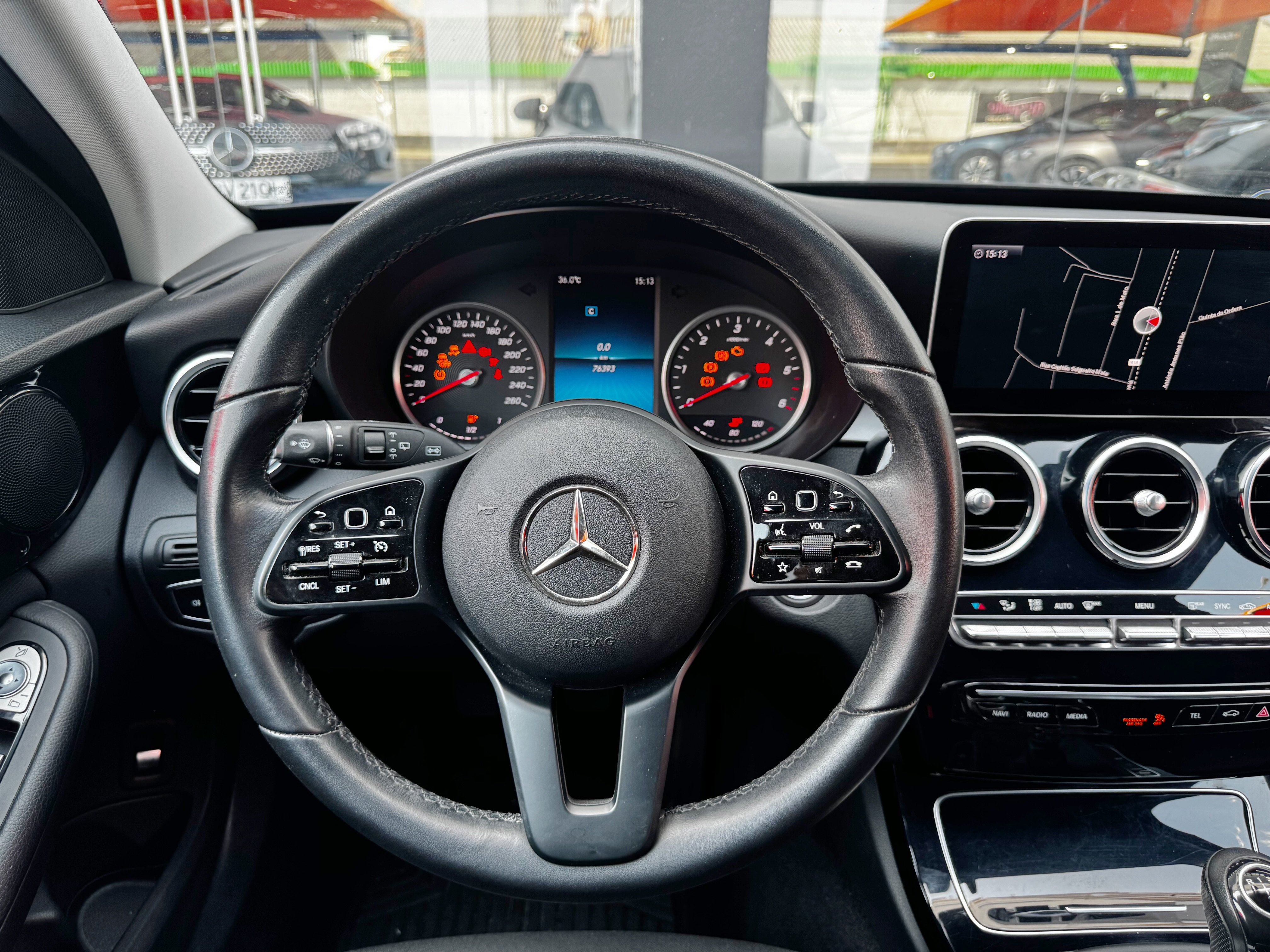 Mercedes-Benz C 180 d Station | Imagem 5