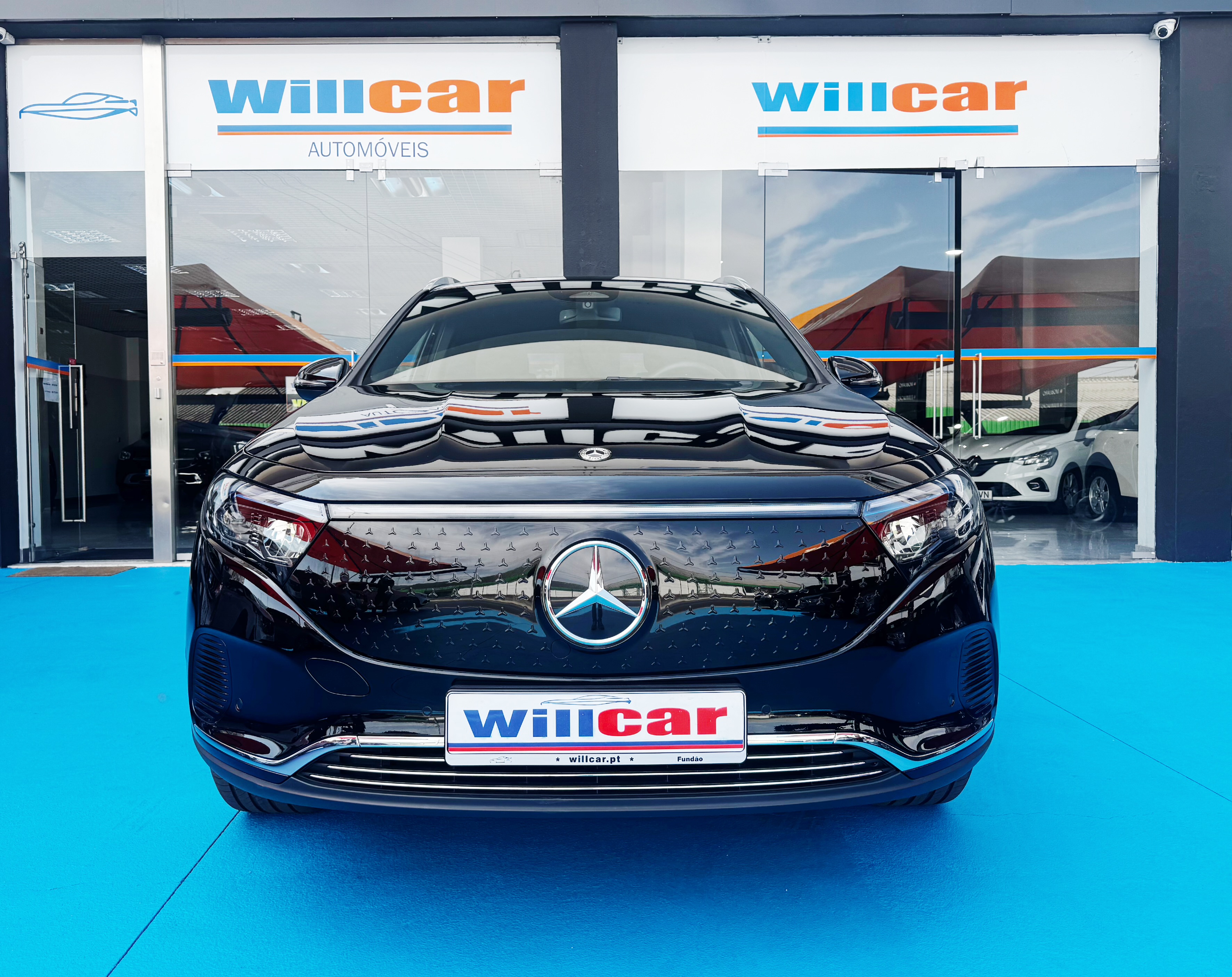 Mercedes-Benz EQA 300 4M Progressive | Imagem 2