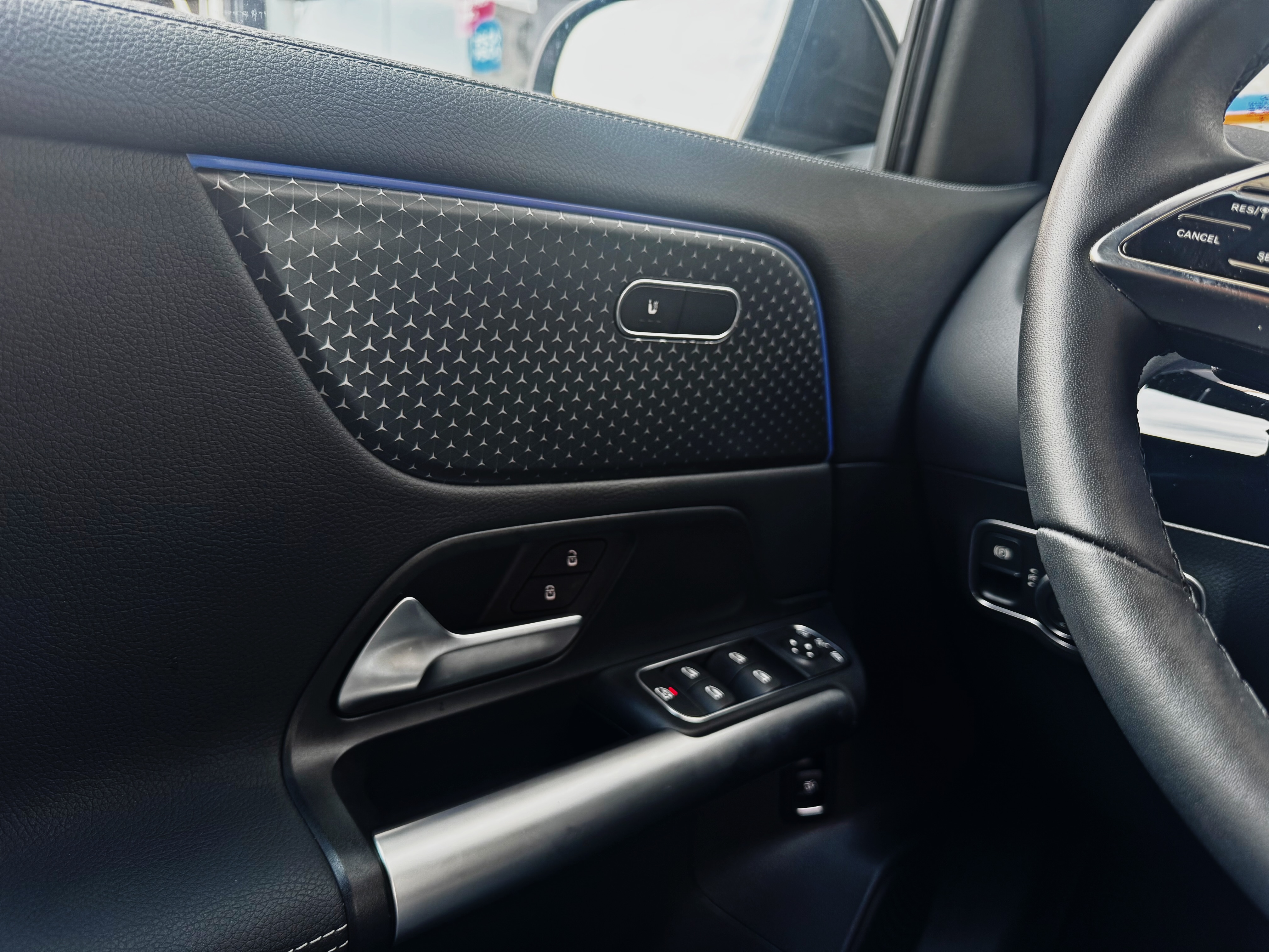 Mercedes-Benz EQA 300 4M Progressive | Imagem 11