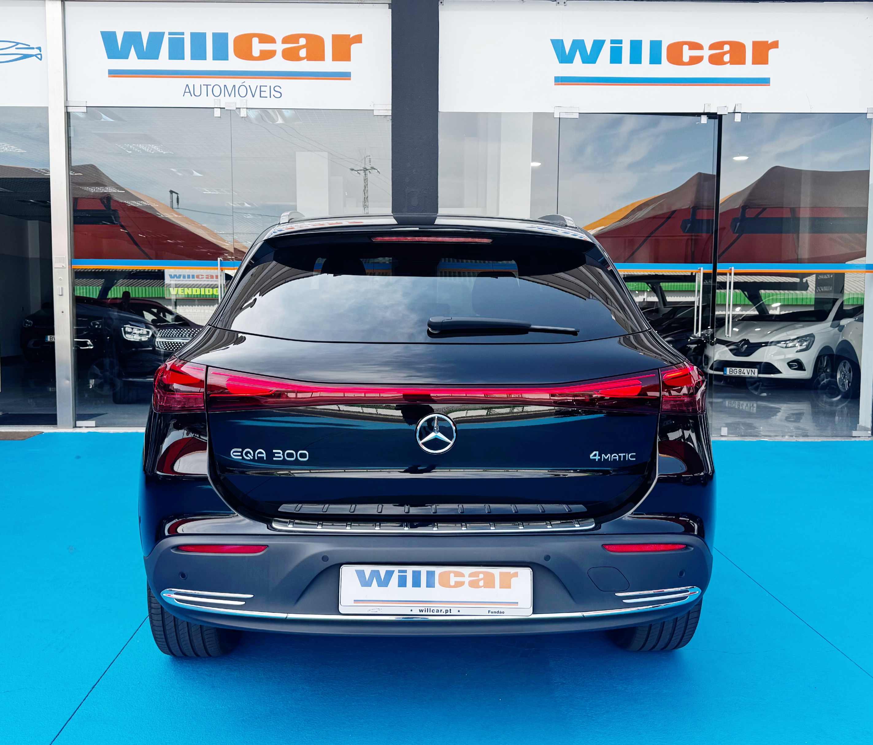 Mercedes-Benz EQA 300 4M Progressive | Imagem 3