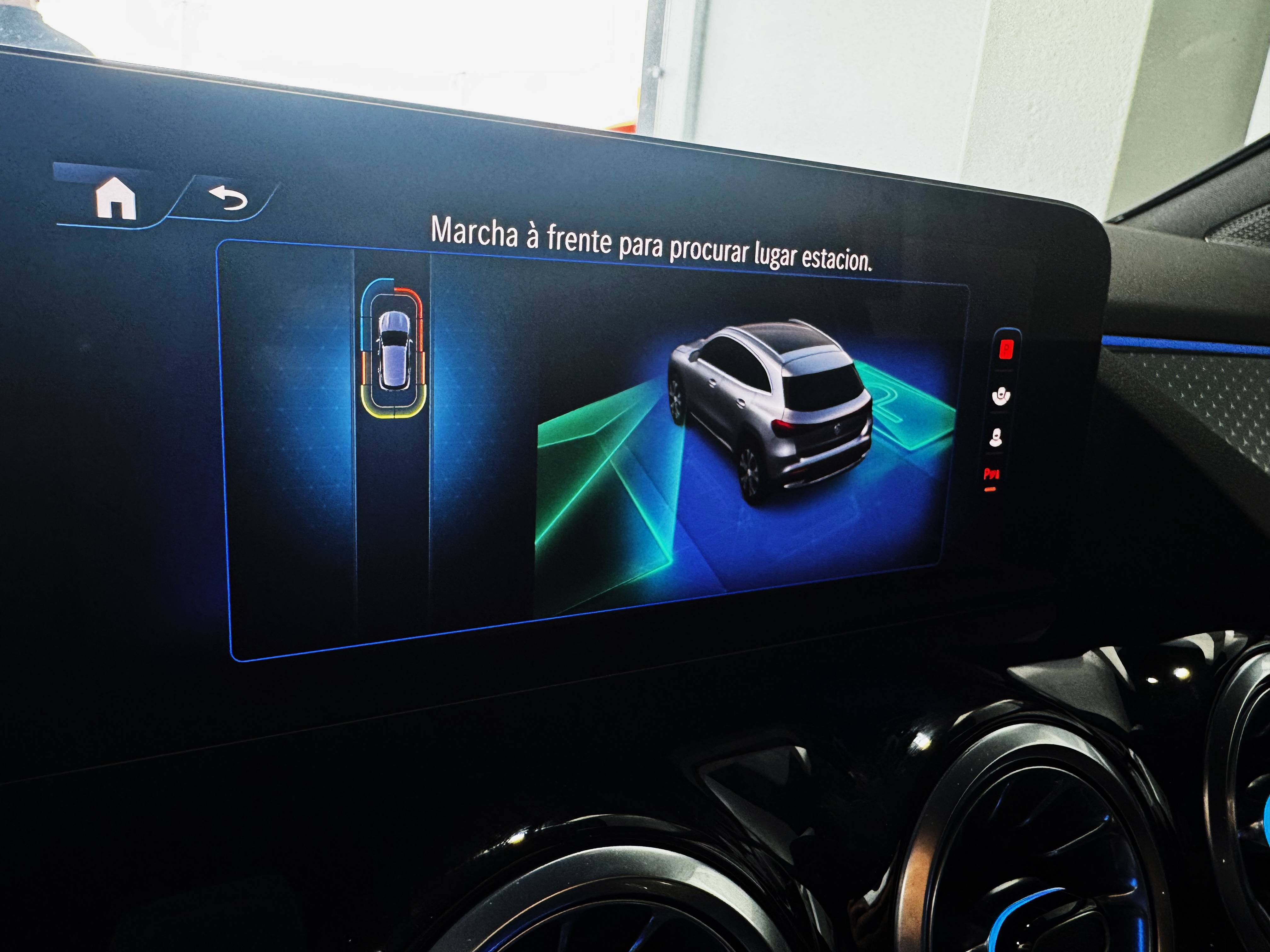 Mercedes-Benz EQA 300 4M Progressive | Imagem 8