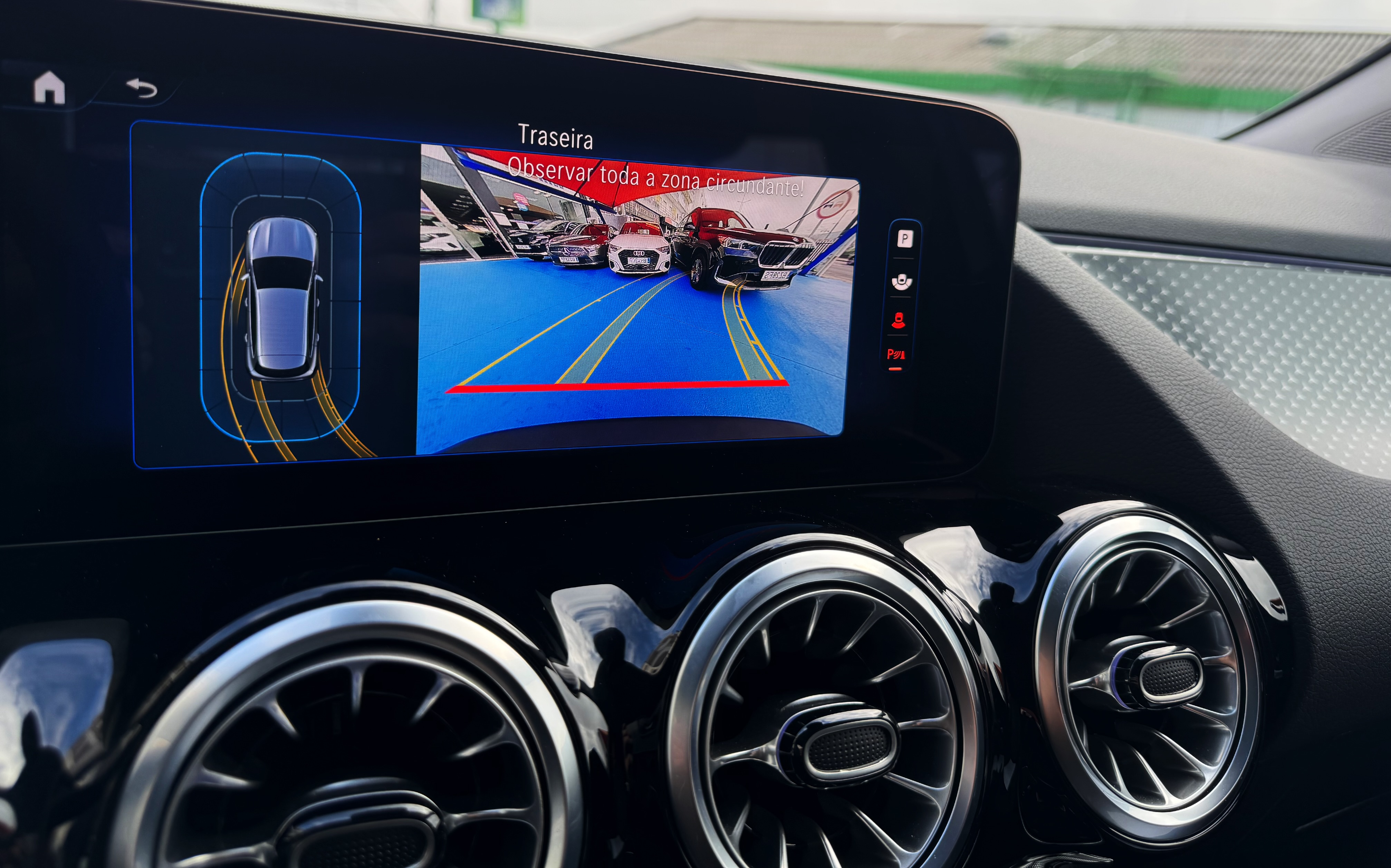 Mercedes-Benz EQA 300 4M Progressive | Imagem 11