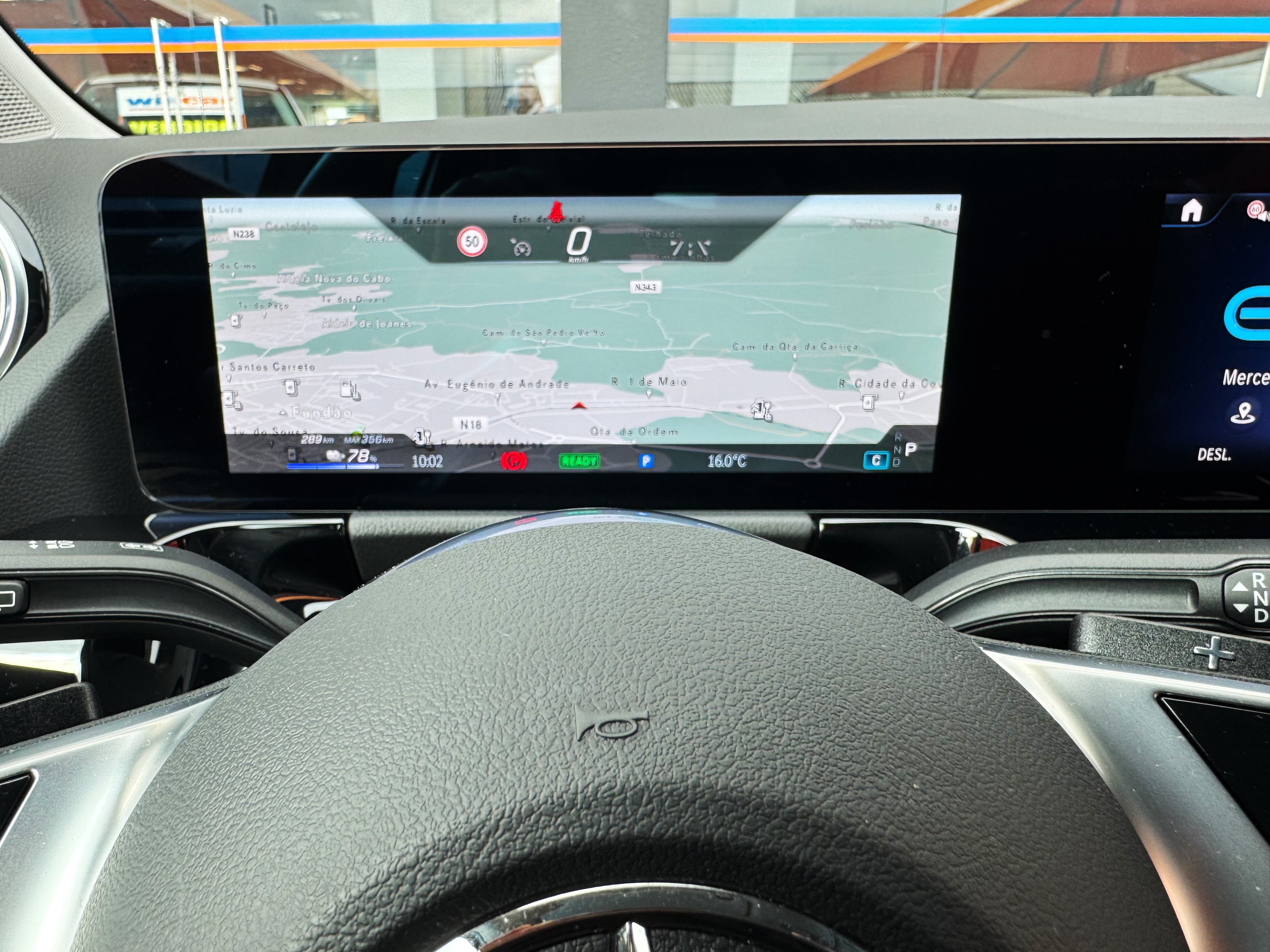 Mercedes-Benz EQA 300 4M Progressive | Imagem 12