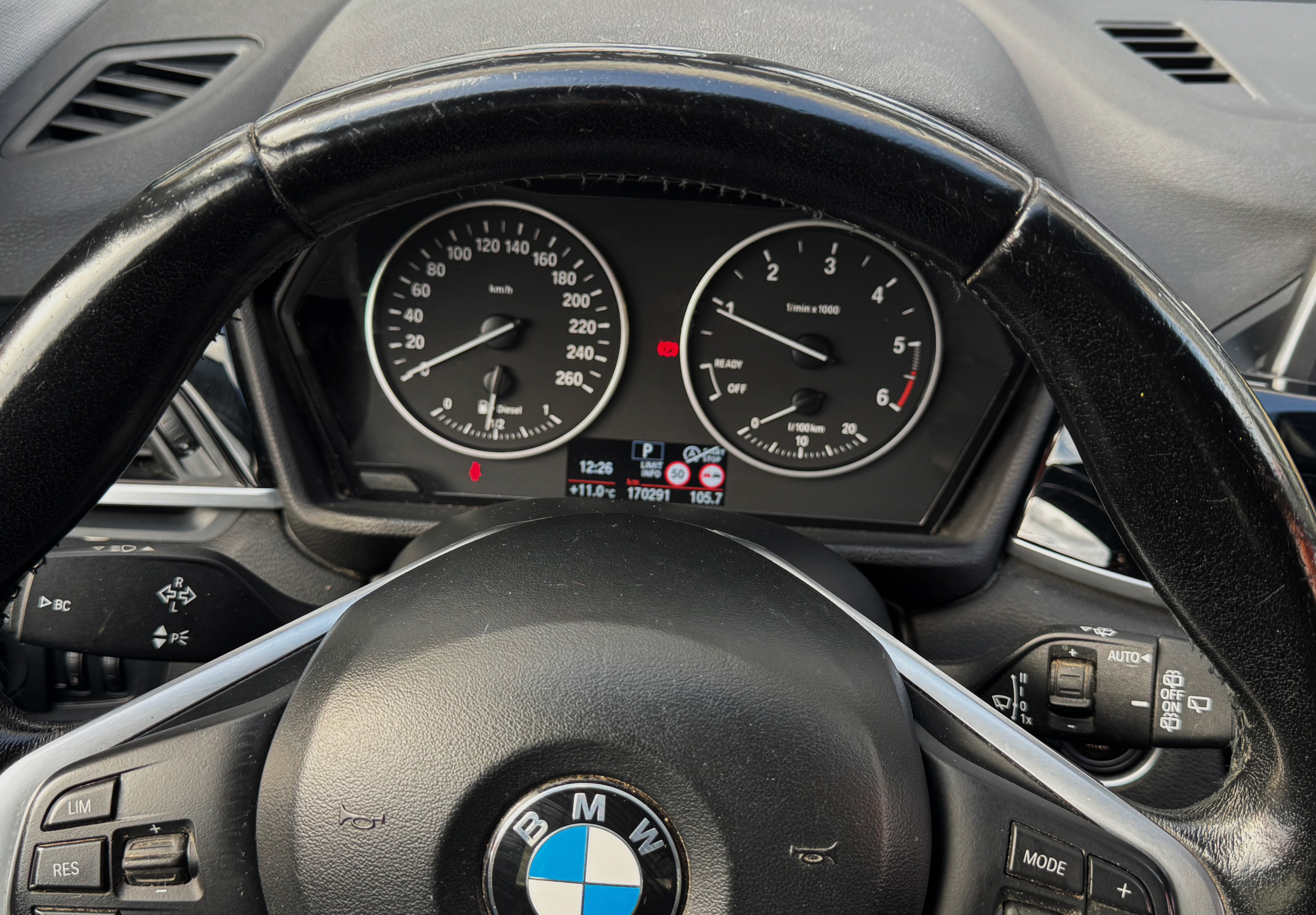 BMW X1 sDrive 18d Line Sport | Imagem 6